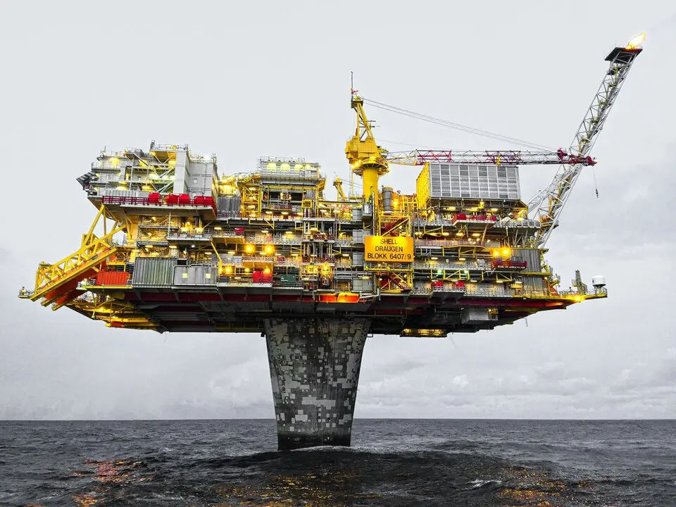  Plataforma petrolera en aguas jurisdiccionales noruegas - Canva / Jan-Rune Smenes Reite 
