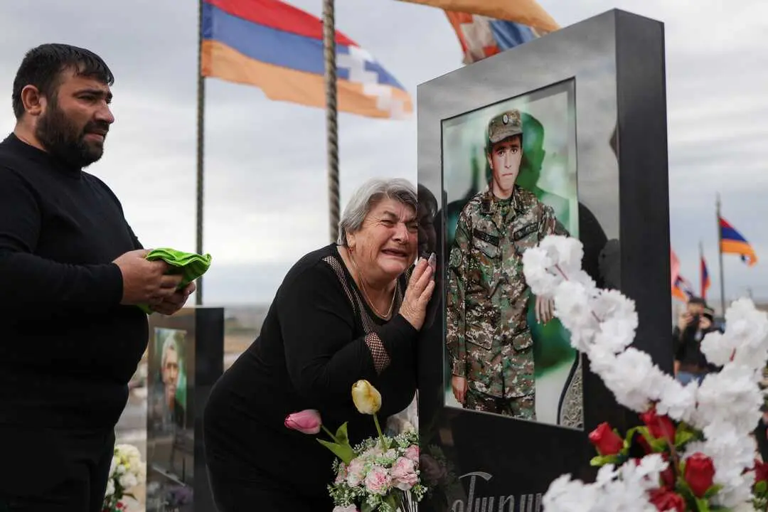 Conmemoraci&oacute;n en el cementerio militar de Yerablur de los dos a&ntilde;os transcurridos desde el inicio del conflicto de Nagorno-Karabaj de 2023, Erev&aacute;n, Armenia - Alexander Patrin / Zuma Press / ContactoPhoto 