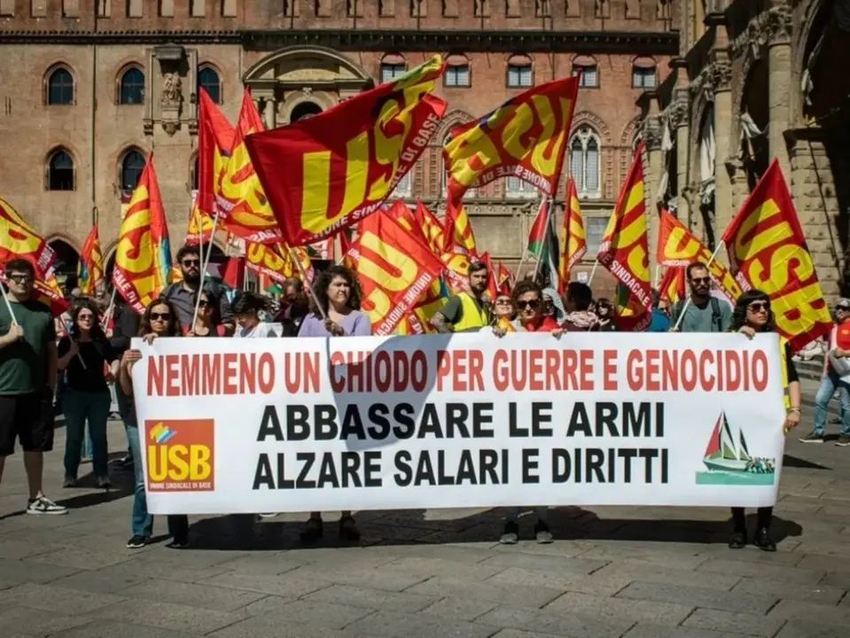 Movilizaci&oacute;n en Bolonia de la Unione Sindicale di Base contra las pol&iacute;ticas de rearme y genocidio decidas por las elites de la Uni&oacute;n Europea y del capitalismo atl&aacute;ntico: ni un clavo para la guerra y el genocidio, 28 de mayo de 2026 &ndash; Unione Sindicale de Base.